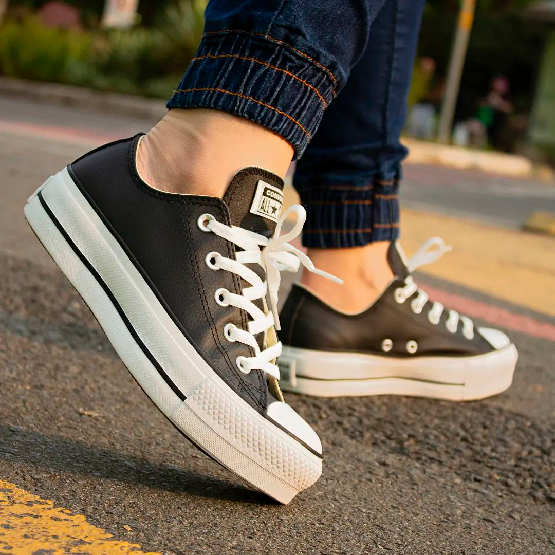 Converse All Star Plataforma Preto Couro