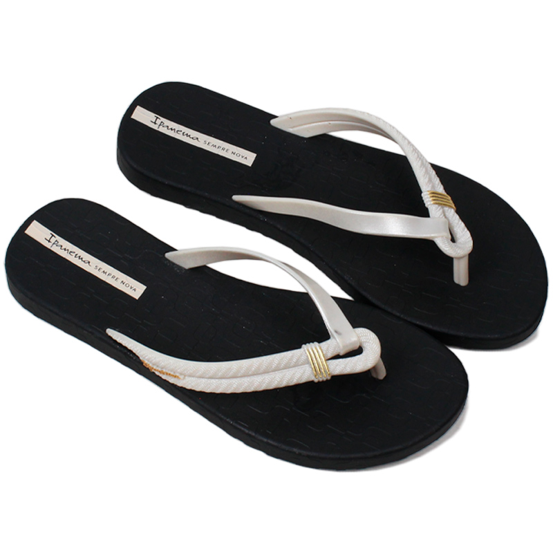 CHINELO DIVERSA MAIS AD PRETO/BRANCO